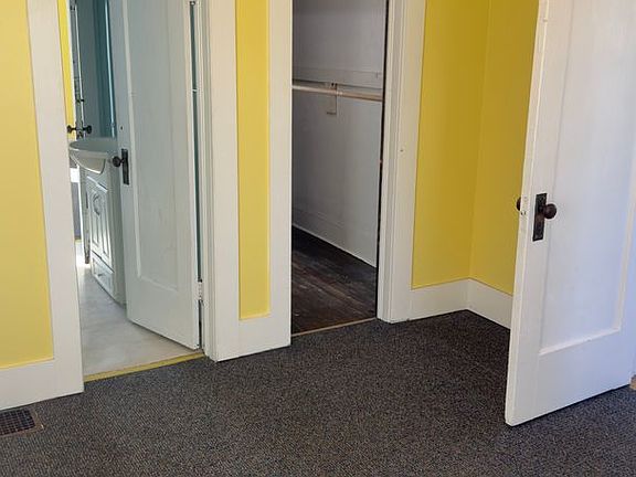 5th image of 1001 Gunnison Ave