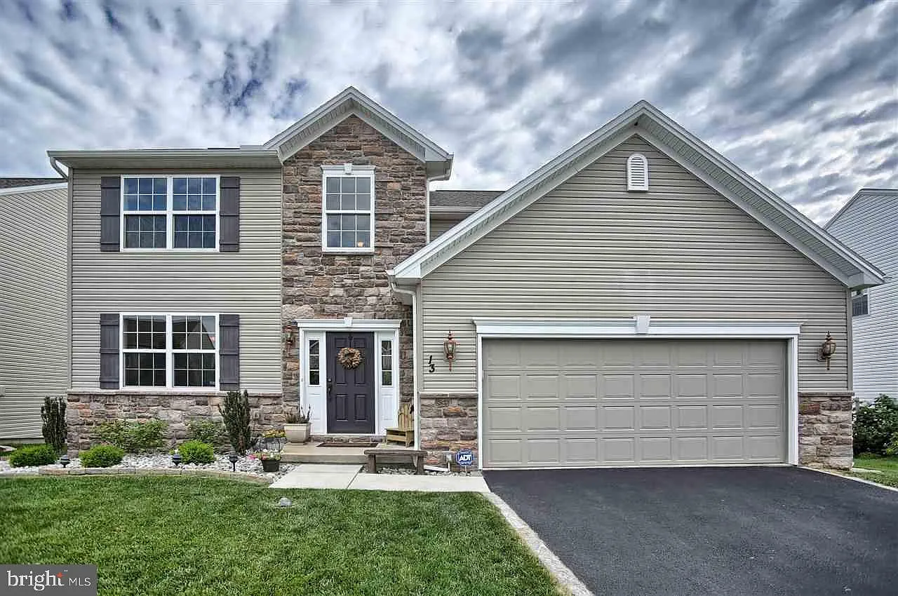 13 Hamlet Cir photo 1