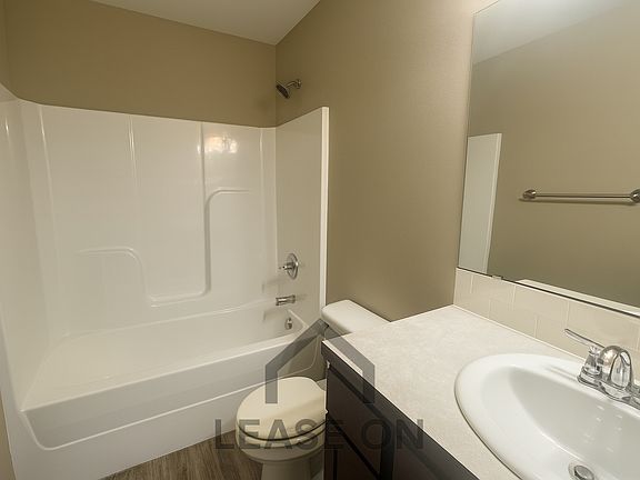 5th image of 2117 E Meadow Hill St