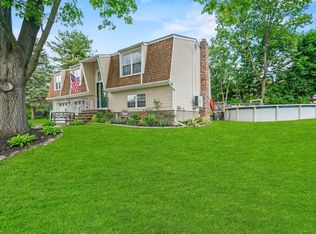 401 Philo St, New Windsor, NY 12553