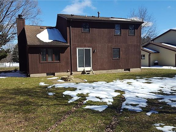 4th image of 113 Willow Pond Way