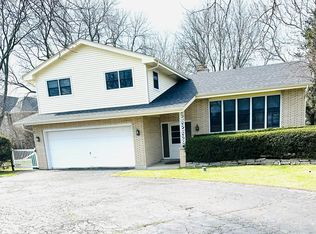 2380 Landwehr Rd, Northbrook, IL 60062