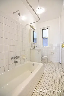 Rented by Bohemia Realty Group | media 6