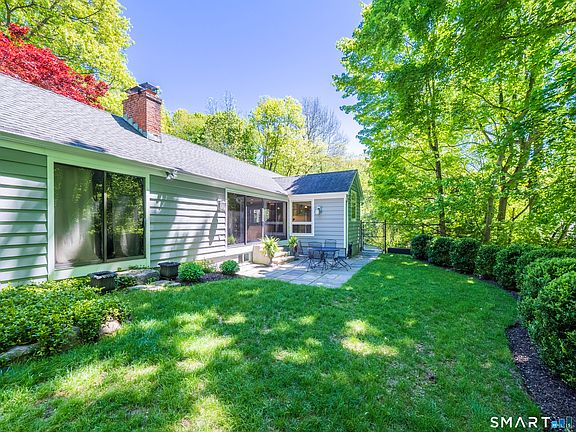 5th image of 270 Old Grumman Hill Road