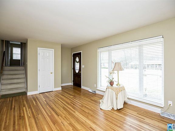 4th image of 3321 Carol Dr