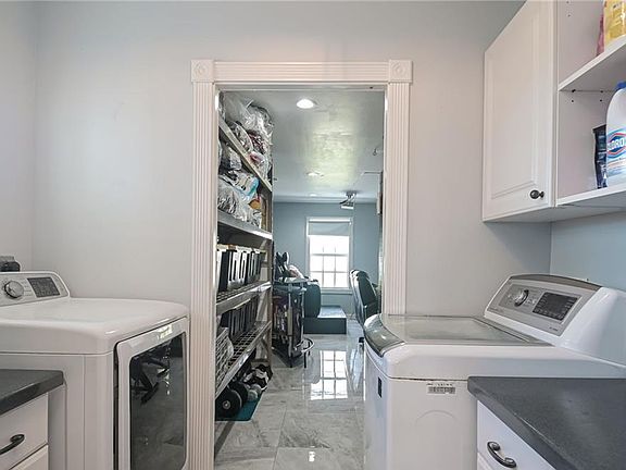 4th image of 2207 NW 7th Ave