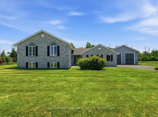 1400 Casey Rd, Belleville, ON K8N 4Z6