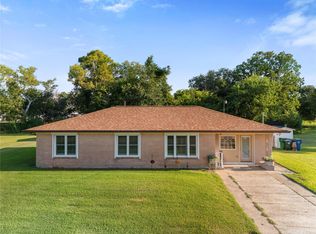 1324 Fair Dr, Angleton, TX 77515
