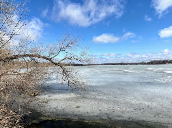 Otter St SW, Hutchinson, MN 55350