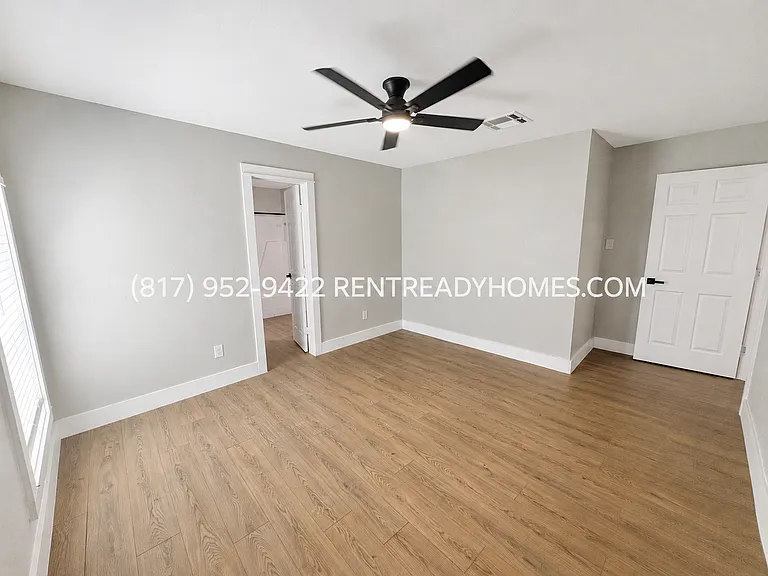 6906 Feather Creek Dr — Photo 16