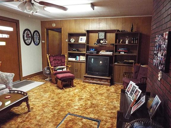 5th image of 1112 W Finney Ave