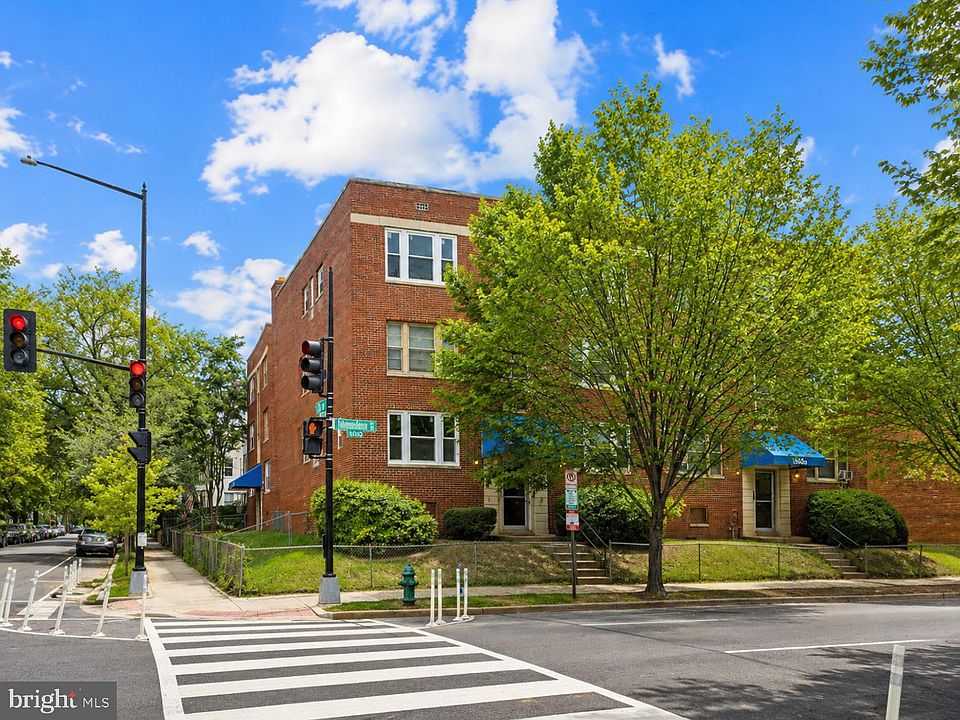 1st image of 1600 Independence Ave SE APT 202
