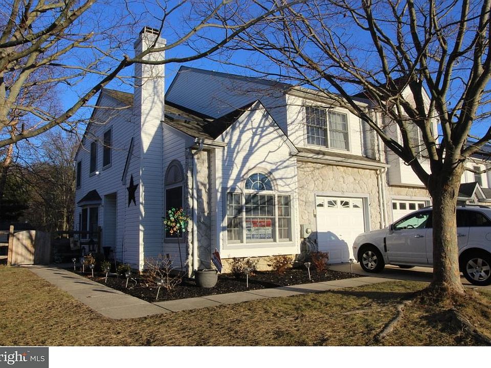 1st image of 53 Shady Brooke Ln