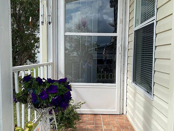3rd image of 1736 Western Redwood Ave