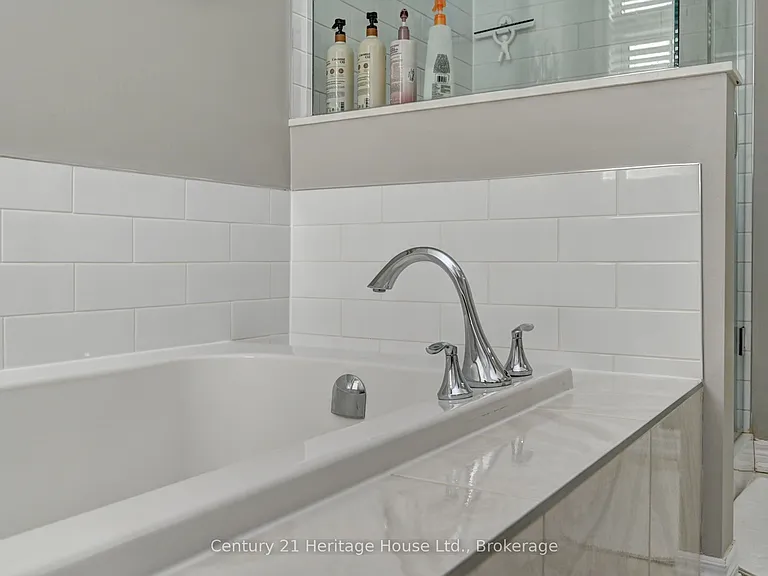 219 Falconridge Dr — Photo 25