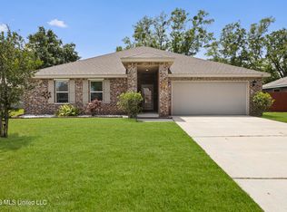 118 Rosie Dr, Long Beach, MS 39560