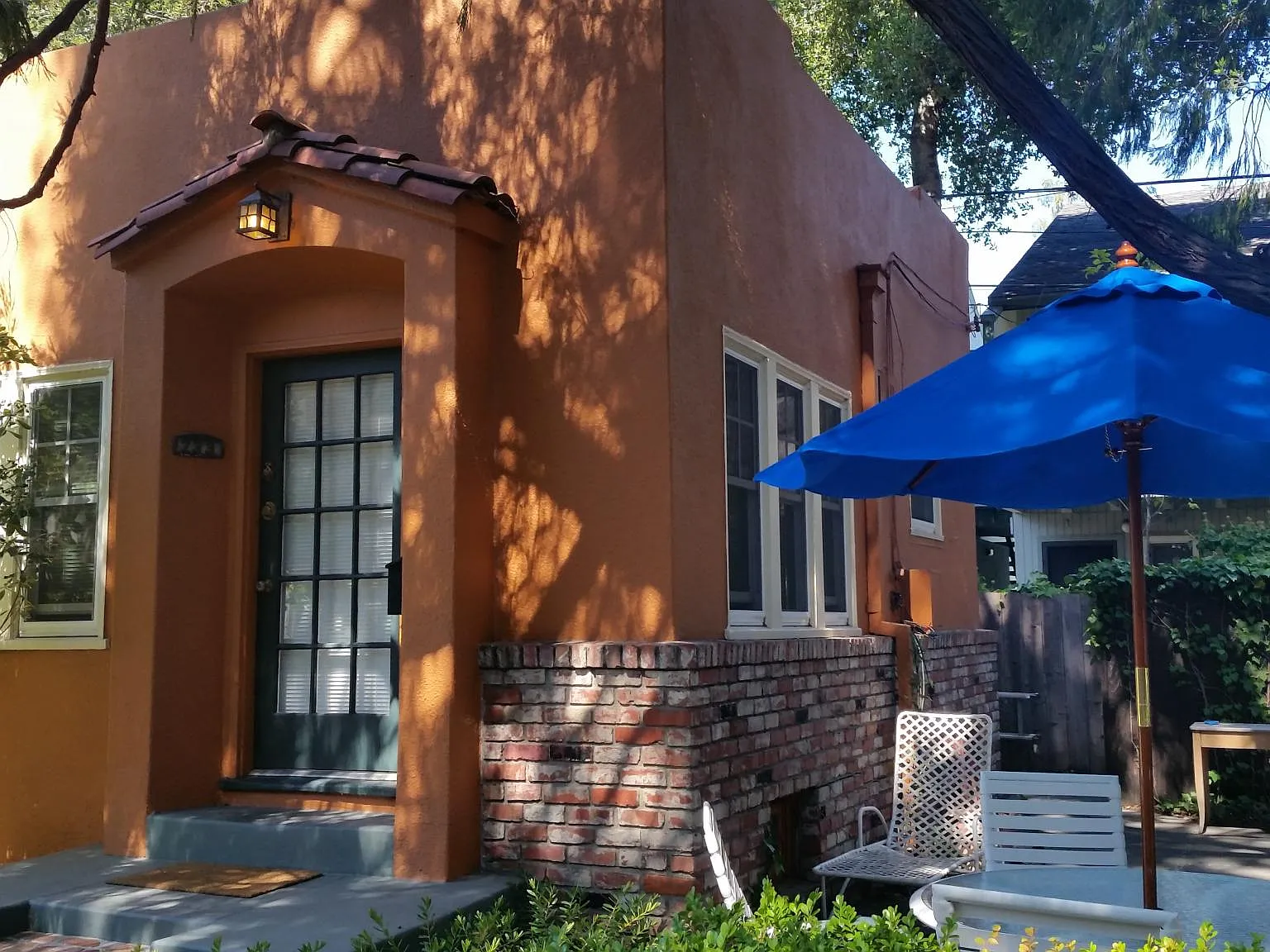 Hawthorne Gardens Apartments — Photo 3