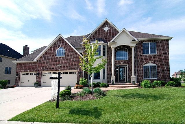 1st image of 27119 Thornwood Blvd