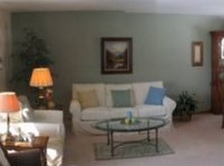 513 Alchester Dr, Wheaton, IL 60189