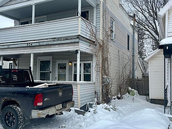 2nd image of 934 Knox St