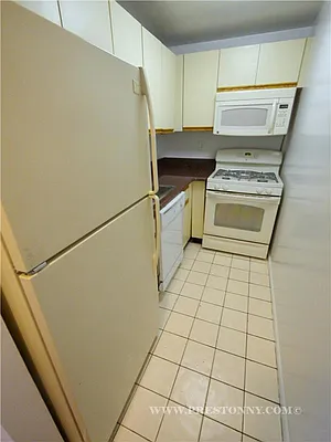 Rented by JM Preston Properties LLC | media 19