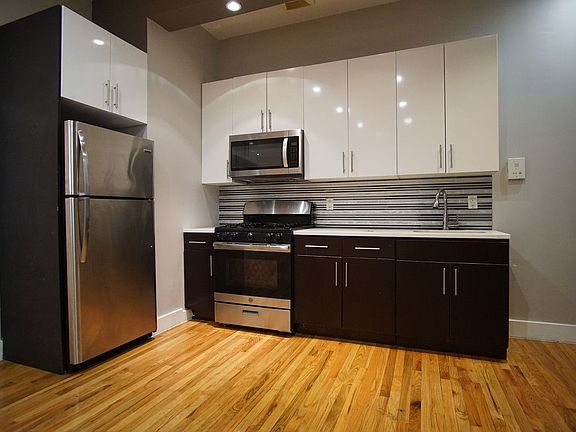 2nd image of 146 Evergreen Ave APT 1