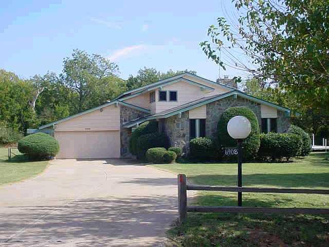 1st image of 6908 S Tanglewood Dr