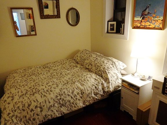 4th image of 223 W 16th St APT 2C