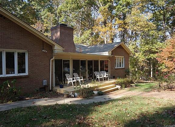 2nd image of 3426 Driftwood Dr