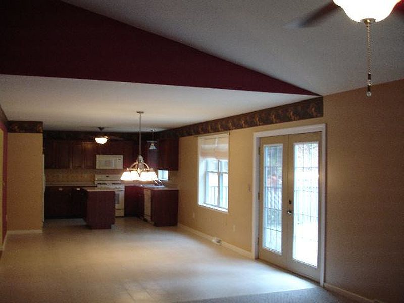 5th image of 43 WHITNEY Road