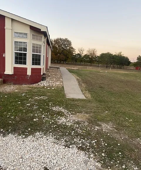 480 Private Road 948 — Photo 2