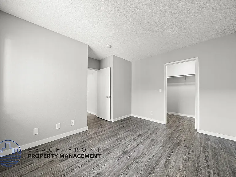 229 S. Normandie Ave. — Photo 29