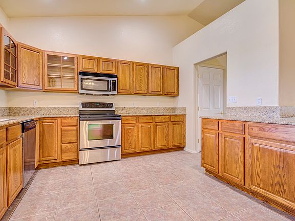 Kitchen with Slab Granite