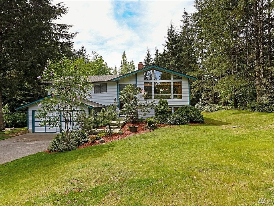 1st image of 2940 SE Royalwood Pl