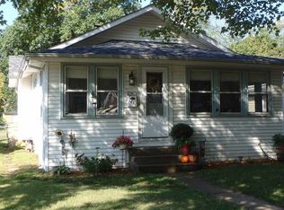 1021 S 36th St, South Bend, IN 46615