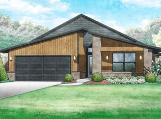 8816 Spruce St, Edmond, OK 73003