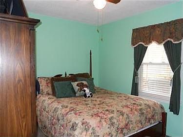 5th image of 12705 Grimsby Ave