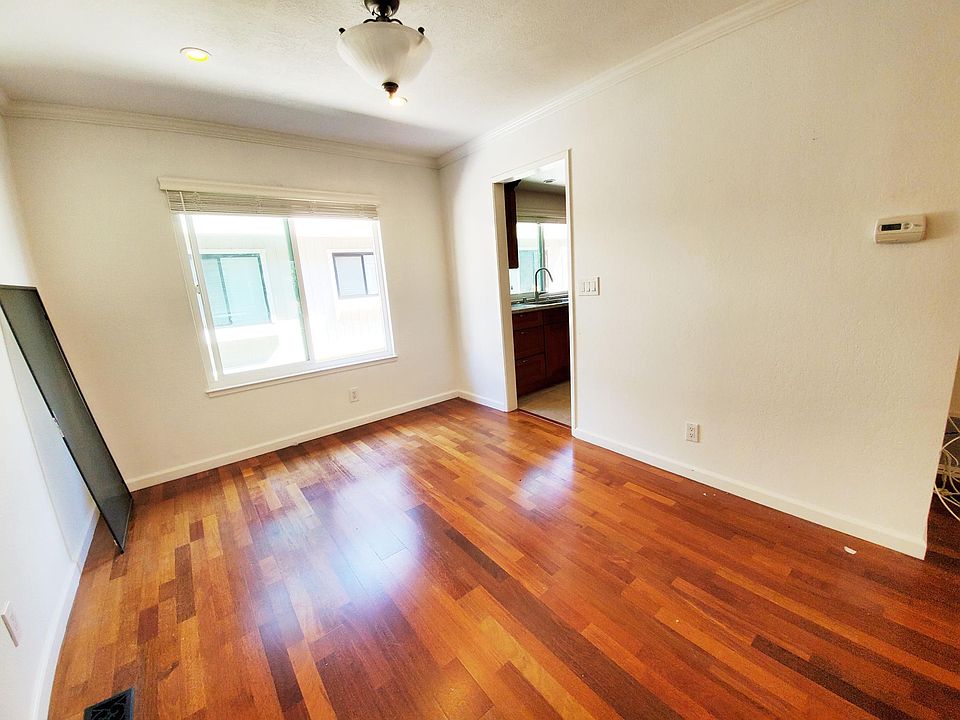 1st image of 525 Channing Ave