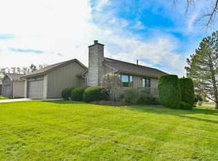 39981 N Fairway Dr, Antioch, IL 60002