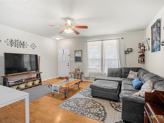 3rd image of 1905 Terry Dr