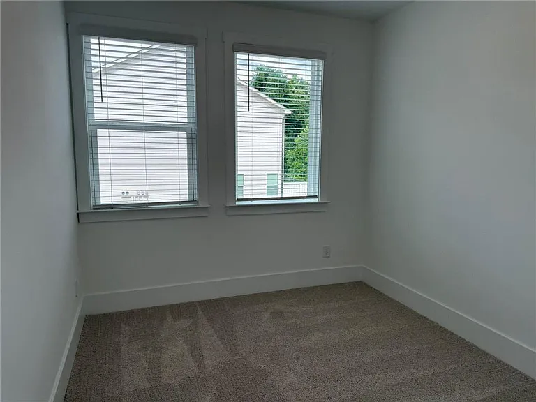 1682 Hannah Ter NW — Photo 23