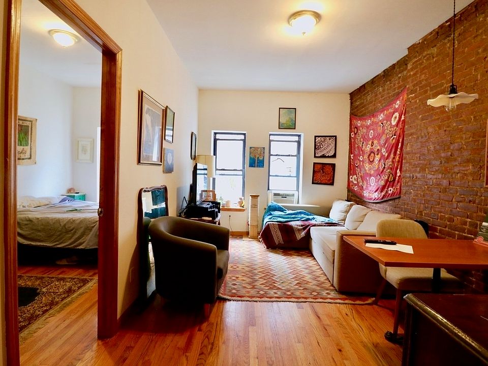 1st image of 65 W 68th St #4A