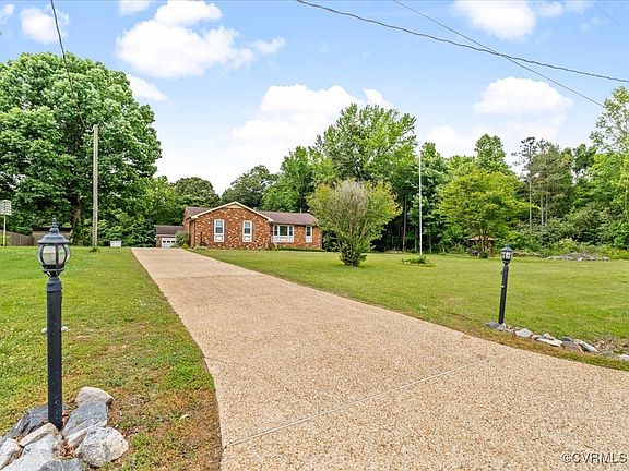 3rd image of 10811 Shady Ln