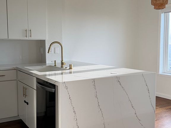 5th image of 591 Pointe Pacific Dr #3