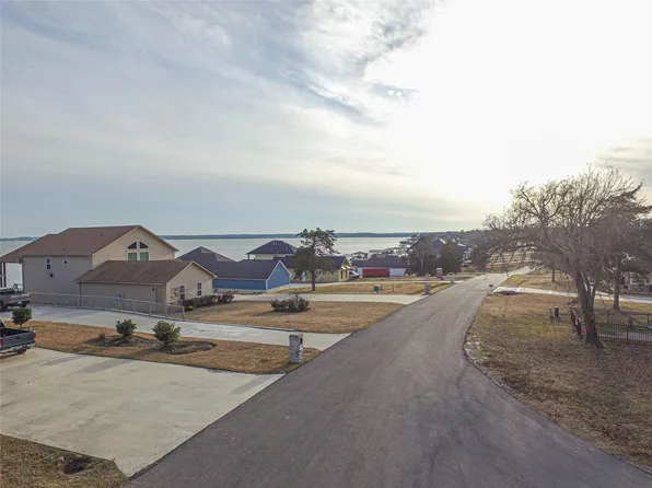 131 Legacy Blvd #31, Pointblank, TX 77364