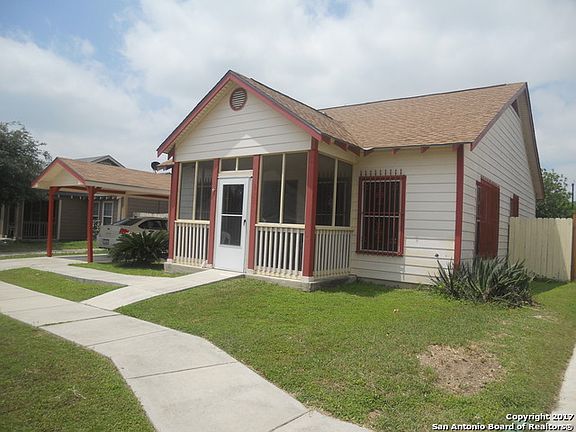 2nd image of 1115 Guadalupe Ybarra St