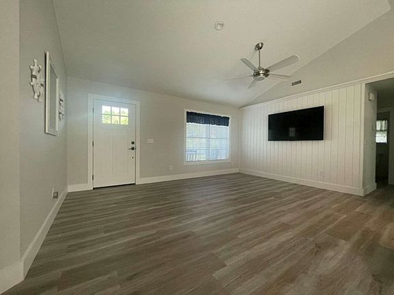 4th image of 651 Pamlico Ct.