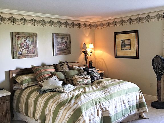 4th image of 5303 S Atlantic Ave APT 18