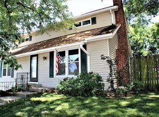 6701 NW Sioux Dr, Parkville, MO 64152