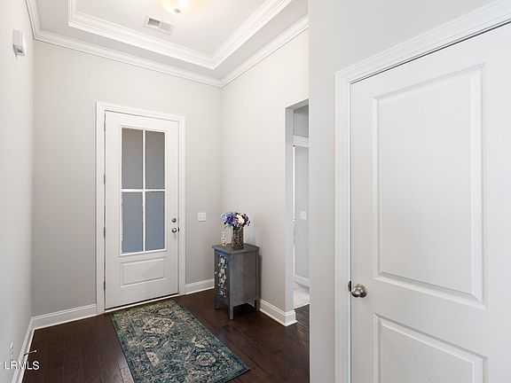 5th image of 46 Bridgeton Drive